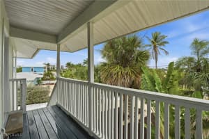 48 Fairview Boulevard, Fort Myers Beach, FL 33931 - MLS#226004119