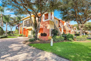 8532 Via Lungomare Cir 202, Estero