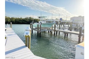 255B Wiggins Bay Drive, Naples, FL 34110 Sold 05/01/26