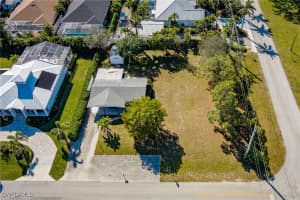 420 West Avenue, Bonita Springs, FL 34134 - MLS#226004217