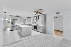 4502 22nd Pl Sw, Naples