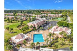 170 Turtle Lake Ct 211, Naples