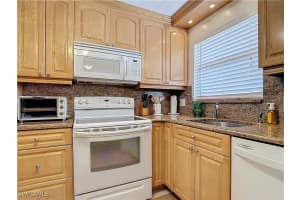 170 Turtle Lake Court, Naples, FL 34105 - MLS#226004340