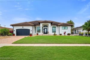 21 Hickory Court, Marco Island, FL 34145 - MLS#226004374