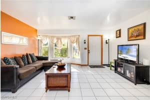 1219 19th Terrace, Cape Coral, FL 33990 - MLS#226004385