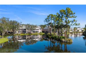 186 Pebble Shores Dr 202, Naples