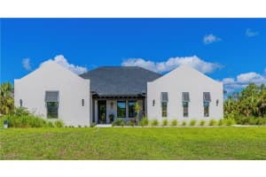 4343 10th St Ne, Naples