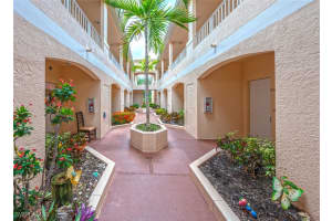 1096 Woodshire Ln C210, Naples