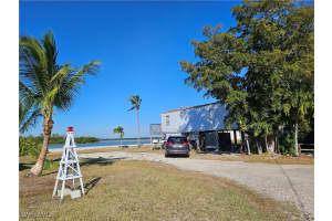 238 Harbor Pl N Other, FL 34140 - MLS#226004424