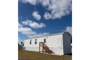 159 Adrienne Dr, Fort Myers