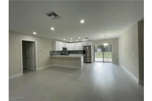 2175 Wilson Blvd N, Naples