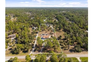 210 5th St Nw, Naples