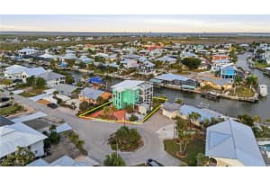 2300 Sycamore St, St James City