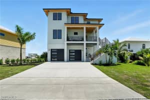 306 Seminole Way, Fort Myers Beach, FL 33931 - MLS#226004497