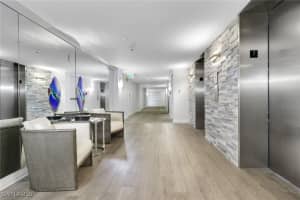 4751 Gulf Shore Boulevard, Naples, FL 34103 - MLS#226004529