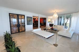 8665 Bay Colony Drive, Naples, FL 34108 - MLS#226004530