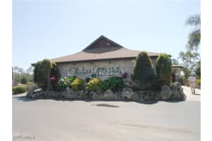 247 Winners Circle, Naples, FL 34112 - MLS#226004555