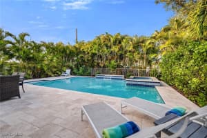 707 96th Avenue, Naples, FL 34108 - MLS#226004568