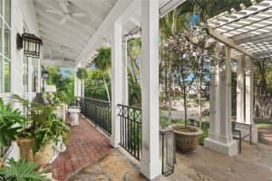 1800 Gordon Drive, Naples, FL 34102 - MLS#226004600