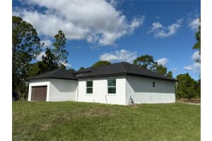 1121 Florence Street, Lehigh Acres, FL 33974 - MLS#226004648