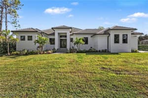 1720 21st Street, Naples, FL 34117 - MLS#226004659