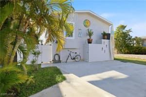 35 Emily Lane, Fort Myers Beach, FL 33931 - MLS#226004666