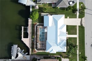 562 Goldcoast Court, Marco Island, FL 34145 - MLS#226004679