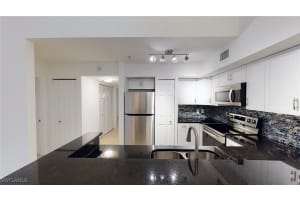 1210 Wildwood Lakes Blvd 306, Naples