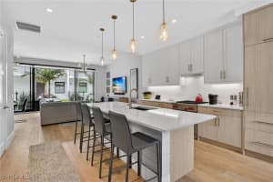 850 Central Avenue, Naples, FL 34102 - MLS#226004727