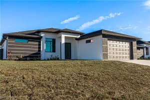 401 Kismet Parkway, Cape Coral, FL 33909 - MLS#226004738