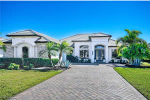 2308 Somerset Place, Naples, FL 34120 - MLS#226004760