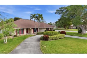 1235 Westfield Drive, Fort Myers, FL 33919 - MLS#226004794