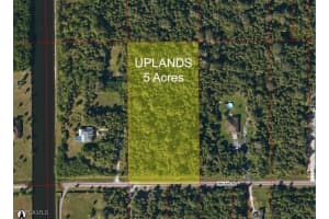 3965 30th Avenue, Naples, FL 34117 - MLS#226004814