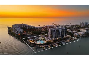 2400 Gulf Shore Boulevard, Naples, FL 34103 - MLS#226004826