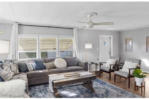 407 Cape Florida Way, Naples, FL 34104 - MLS#226004833