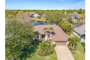 2025 Mission Dr, Naples