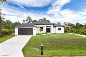 2712 40th Street, Lehigh Acres, FL 33971 - MLS#226004862