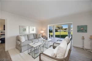 383 HARBOUR Drive, Naples, FL 34103 - MLS#226004870