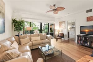 571 Serendipity Drive, Naples, FL 34108 - MLS#226004934