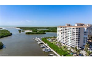 425 Dockside Dr Ph-1 Naples, FL 34110 - Off Market