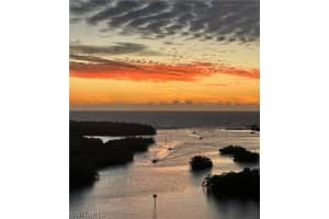 425 Dockside Dr Ph-1 Naples, FL 34110 - Off Market