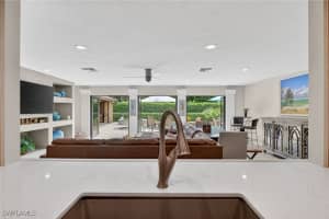 542 92nd Avenue, Naples, FL 34108 - MLS#226004941