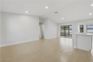 306 18th Terrace, Cape Coral, FL 33990 - MLS#226004960