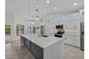 2264 Outrigger Lane, Naples, FL 34104 - MLS#226004968