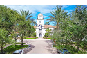 3356 Cayman Ln, Naples