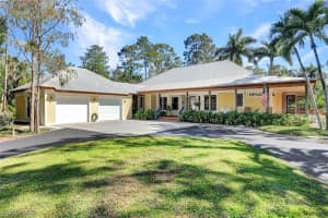 5660 English Oaks Lane, Naples, FL 34119 - MLS#226004972