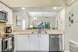 7360 Glenmoor Lane, Naples, FL 34104 - MLS#226005052