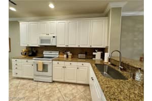 4884 Hampshire Court, Naples, FL 34112 - MLS#226005077