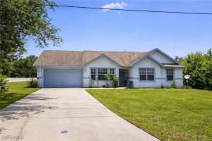 701 Arundel Cir, Fort Myers