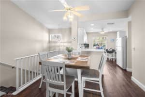 541 Windsor Square, Naples, FL 34104 - MLS#226005085